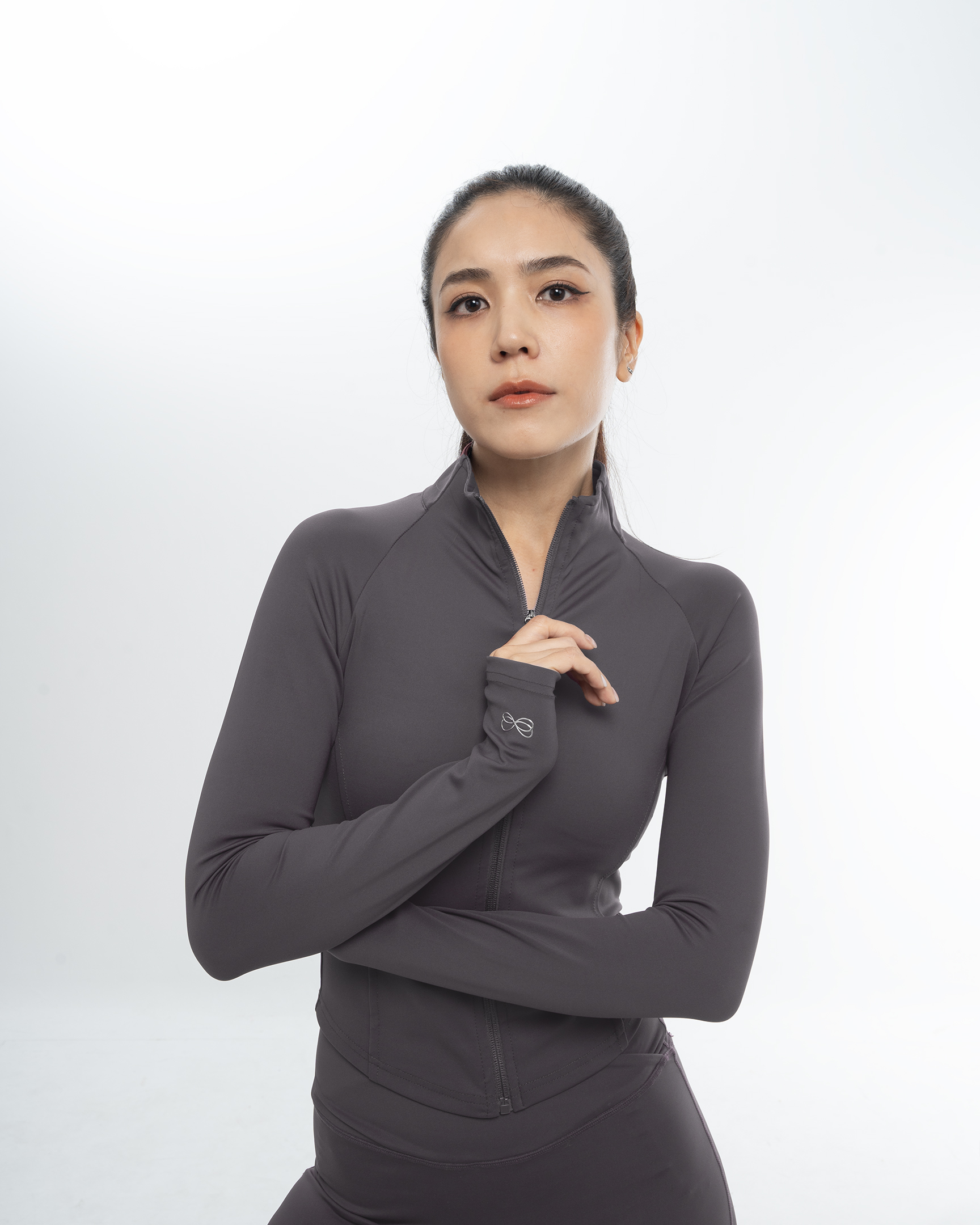 grey front Grey Front — Outfield Active